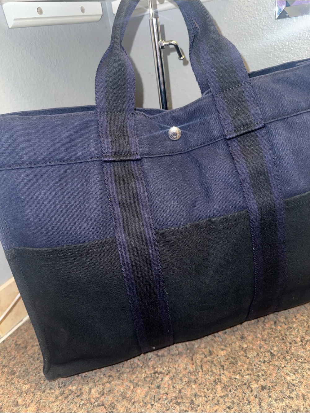 Hermes 💎 LARGE Two-Tone Navy and Black tote amazing condition - Picture 2 of 13